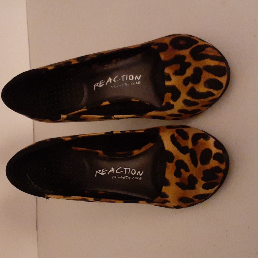 Reaction Kenneth Cole heel shoes